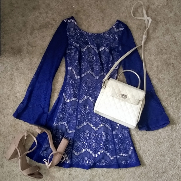 Xhilaration Dresses & Skirts - Xhilaration Navy & Nude Lace A-Line Dress